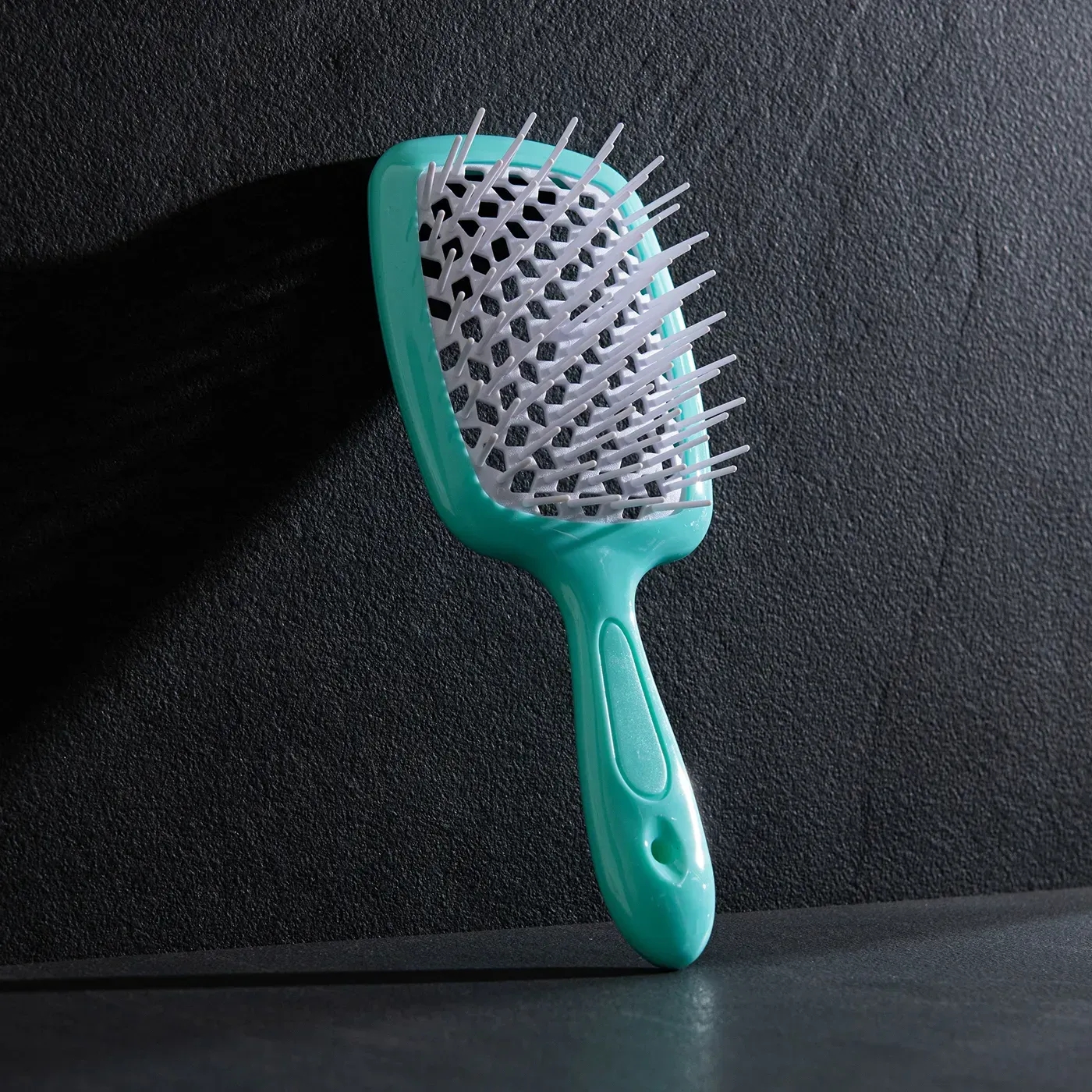 Щётка для волос Hollow Comb Superbrush Plus Green-White, дизайн и футляр