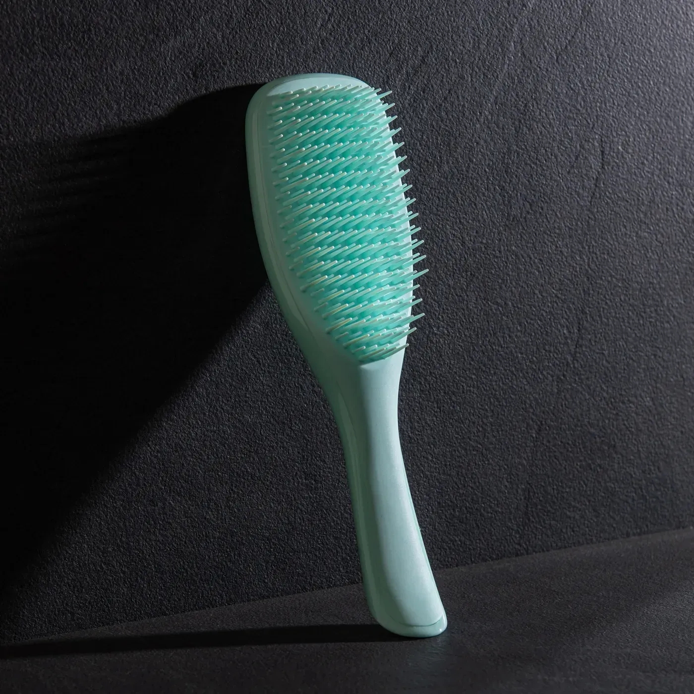 Щітка Hair Comb Wet Detangling Mint, зубці крупним планом